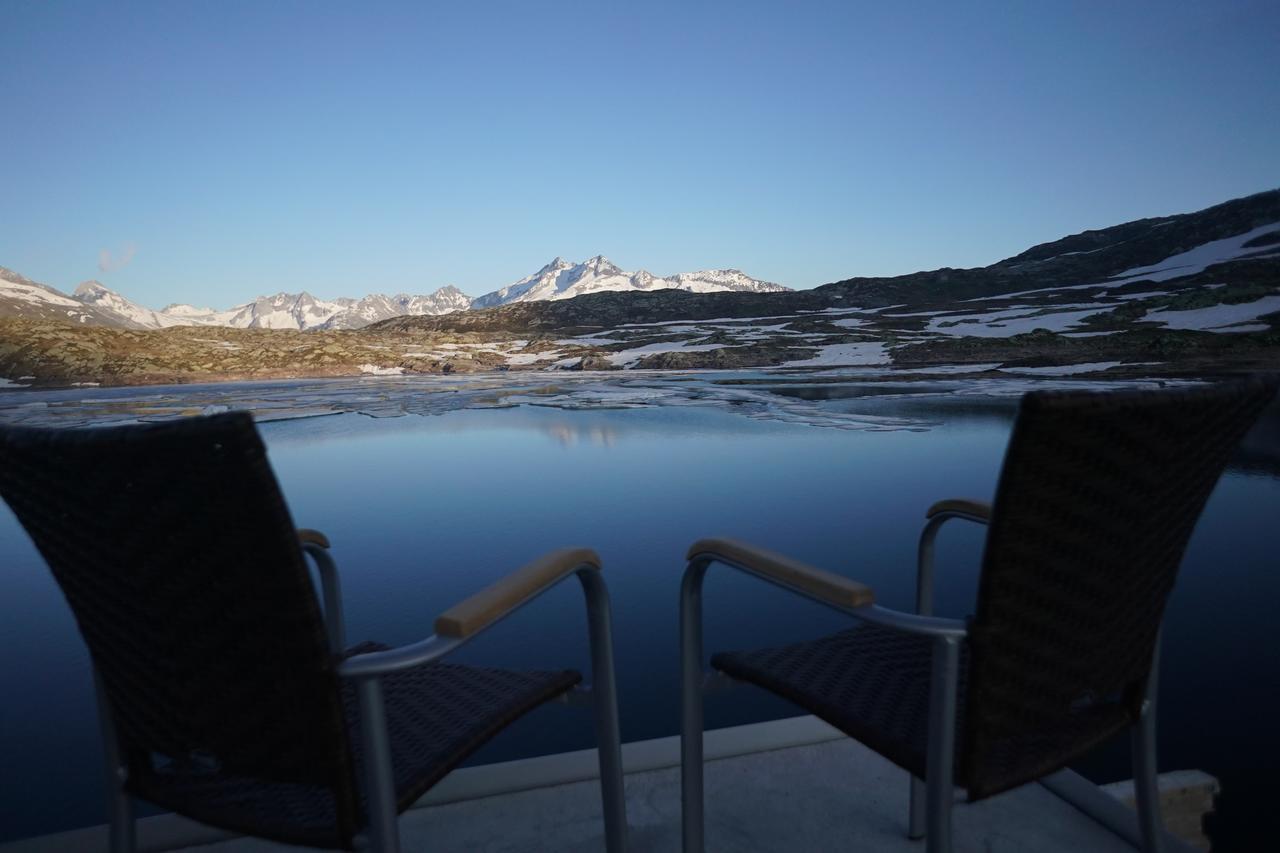 Hotel Grimsel Passhoehe Oberwald Exterior photo